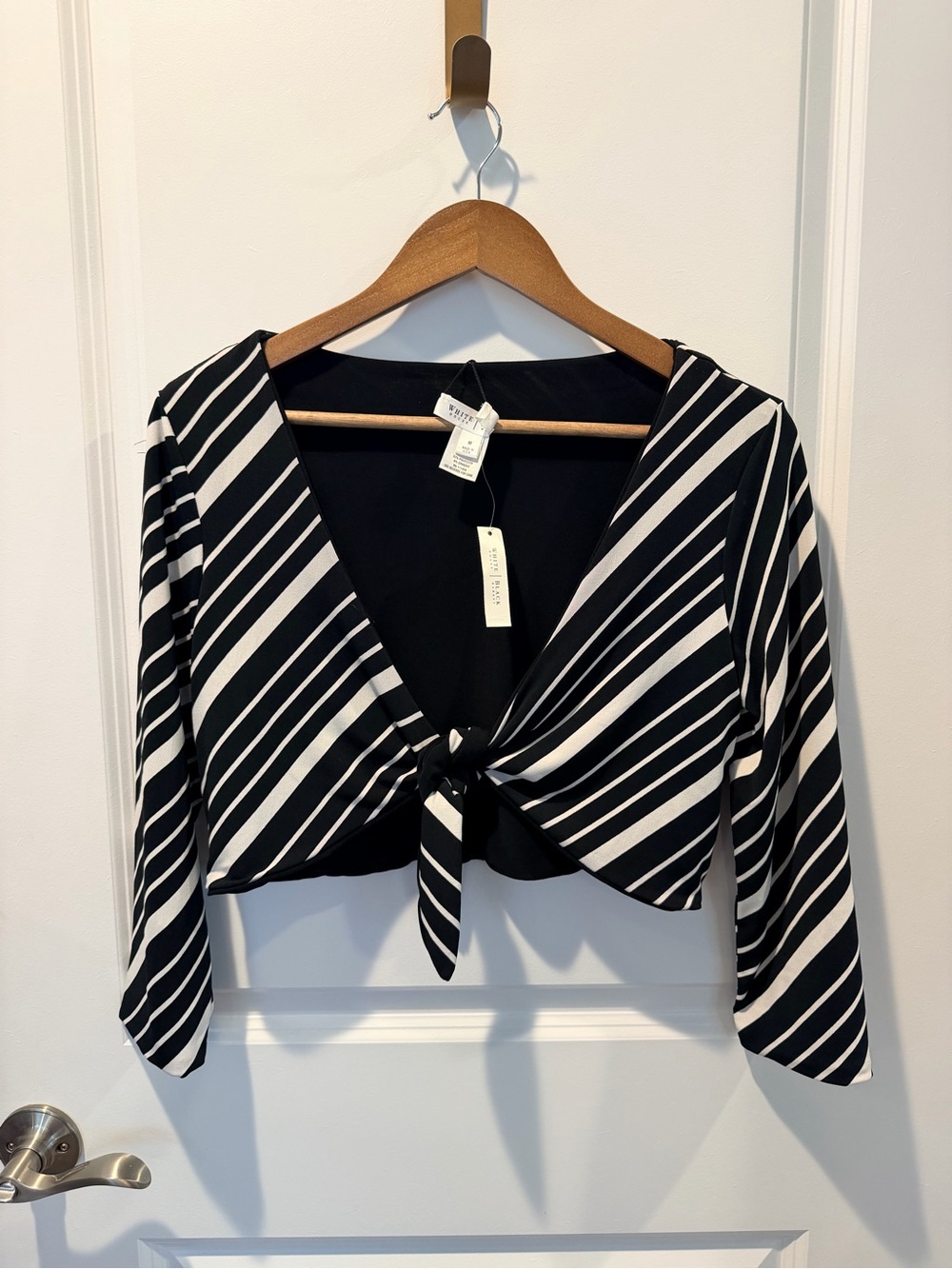 White House Black Market Reversible Black & White Striped Tie-Front Crop Wrap- M